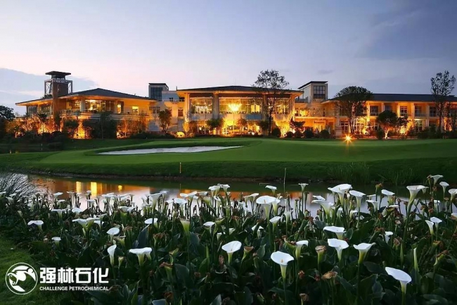 Golf  快來， 昆明萬達高爾夫球會送你一份小驚喜~1