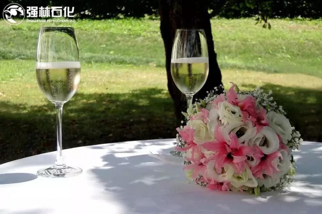 Romance 【浪漫四季】在萬達高爾夫來一場盛大的草地婚禮！10